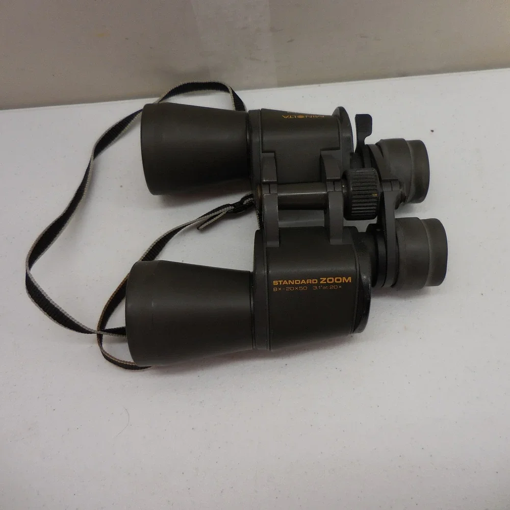 Minolta Standard Zoom Binoculars 8x-20x50 with Case and Caps Black 3.1 at 20x